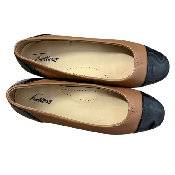 TROTTERS Daisy Brown Classic Pump SZ 9.5 - Picture 3 of 9